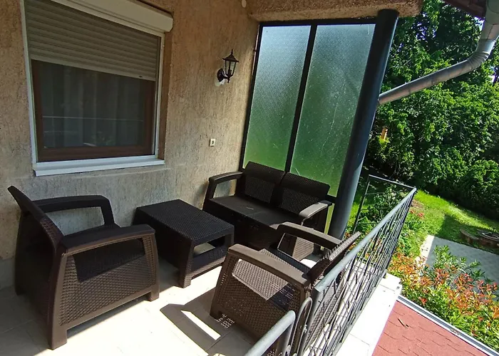 Friends - Promenade Suite Emelet