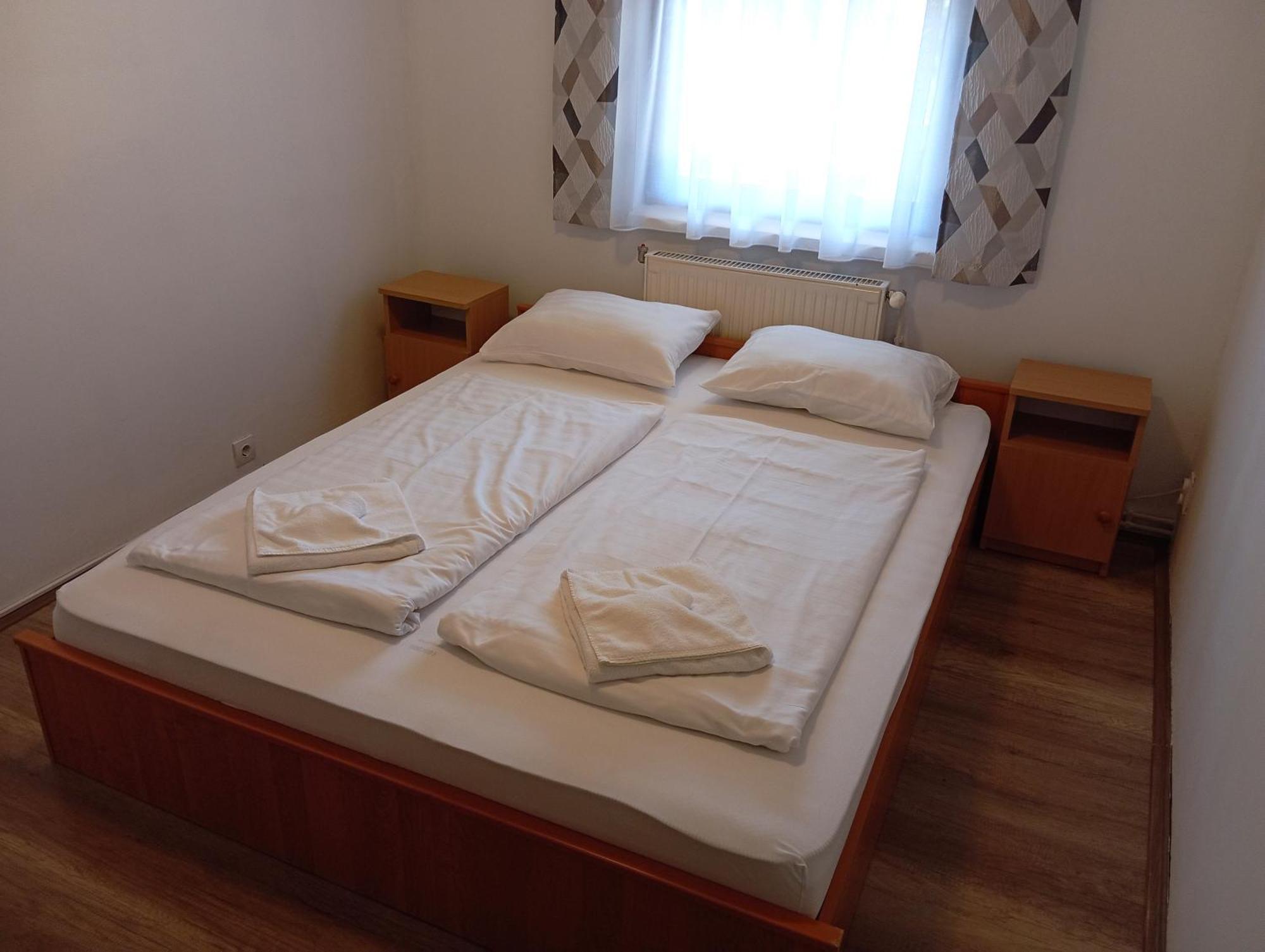 Friends - Promenade Emelet Apartmán Balatonfured