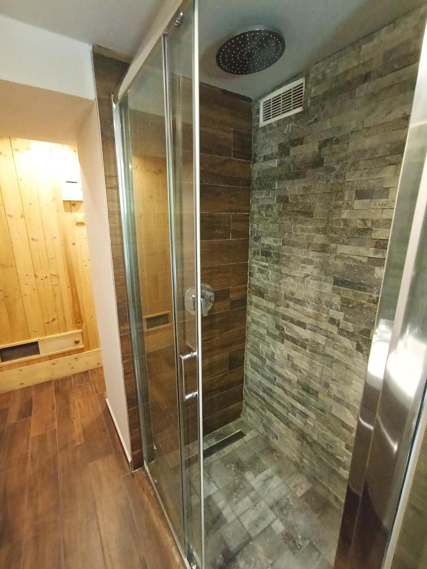 Friends - Promenade Emelet Apartment *