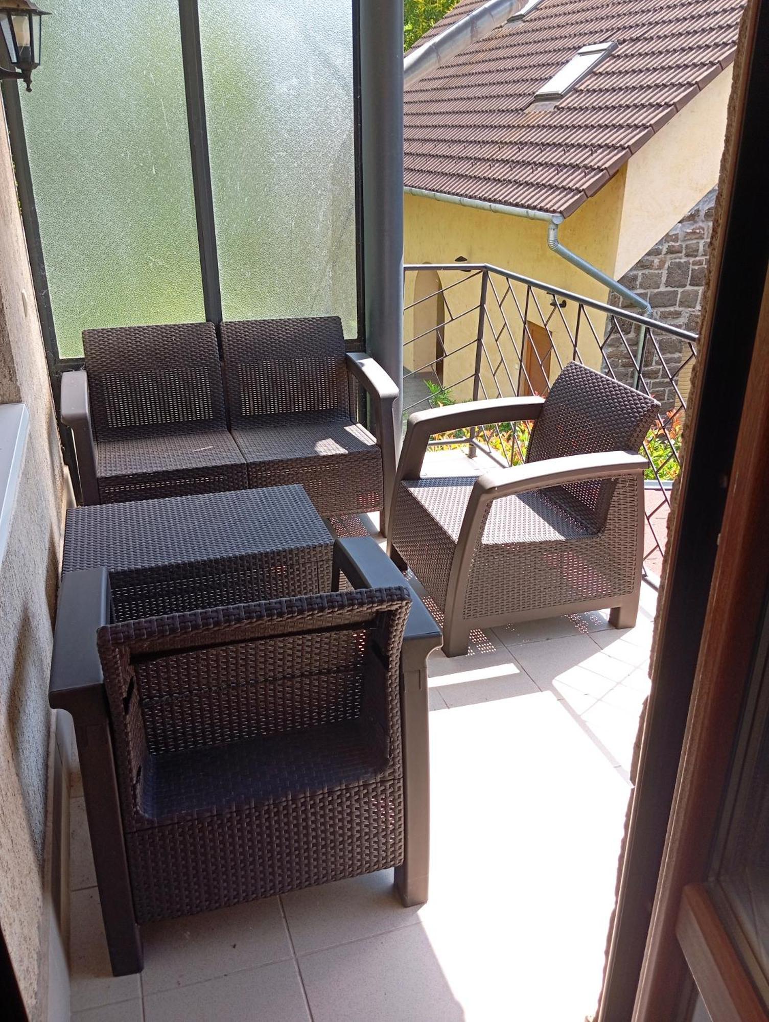 Friends - Promenade Emelet Apartment Balatonfured